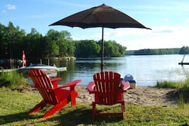 Magnetawan Cabin | A sandy beach cottage at beautiful Whalley lake