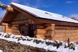 Llangollen Cabin | Canadian Log Cabin with Hot Tub