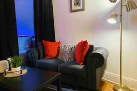 Central Park South Apartment | PRIVATE ROOM in the heart of MNHT Billionaires'Row
