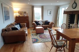 Bushmills Cabin | Kilcoobin Cottage - 1 mile from Giants Causeway