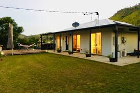 Hazeldean Cabin | Somerview Cottage - Lake Somerset