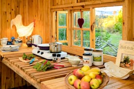 Die Barakke Cabin | Moringa Cabin, Elephant House, Kuthumba Ecovillage