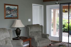 Sandspit Cabin | LYNN'S PLACE