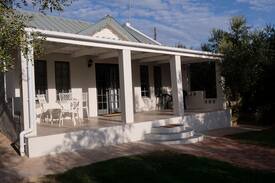 Drakenstein House | Stadsig Olive Farm Cottage
