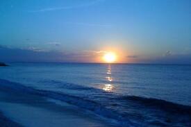 Nassau House | New! Beach front abode w/ Infinity Pool- Sleeps 20