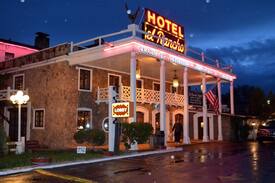 Fort Wingate Hotel | El Rancho Hotel - Presidential Suite