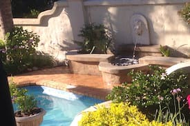 Swellendam House | Victoria Guest House...Central and Private