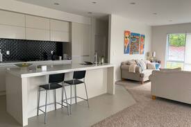 Silverdale House | Millwater - 1 bedroom with all you need.