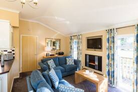 Bowness-on-Windermere Cabin | Forest Pines Lodge, Fallbarrow Holiday Park