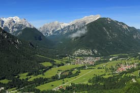 Mojstrana House | River cottage Mojstrana
