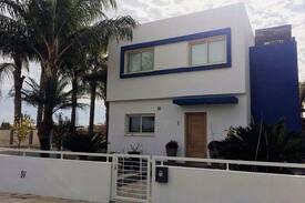 Pentakomo House | Beautiful 3 bedrooms Villa Nearby The Sea.