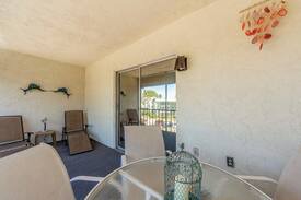 Maximo Apartment | Bright 2 bed/2.5 bath near Eckerd College, Beach