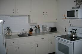 Bothwell House | Sea Seekers - Ocean View Country Cottage