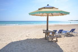 Silver Sands Villa | MODERN! BEACH IN 5 MINUTES WALK! STAFF! POOL! FAMILY FRIENDLY - Kaibana