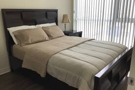 Downtown Mississauga Apartment | 2BR Luxury Condo @ Square One Downtown Mississauga