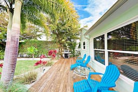 Sarasota House | Private Pool, Cabana & Game Room - Walk to Beach