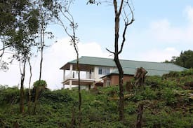 Samse Cabin | Kudremukh Homestay: Mountain view Villa