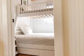 Seguin Cabin | Kellington House