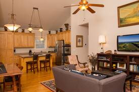 Murphys Apartment | Dana Dee - V Vacation Rentals