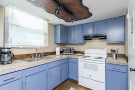Frankfort Apartment | UrbanWoods Downtown Apt - Riverfront Buffalo Trace