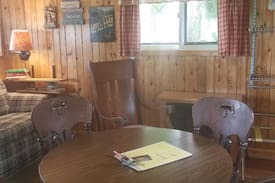 Bark River Cabin | St Michaels in Cedar Dells Lakeside Resort #4
