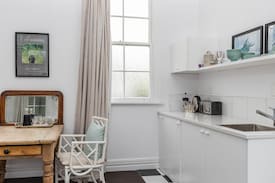 Devonport House | The Old Church Cottage Devonport