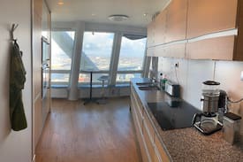 Vastra Hamnen Apartment | Turning torso! Njut av utsikten som är få förunnat