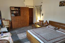 Meerut House | Quaint, quiet room in small town suburban house