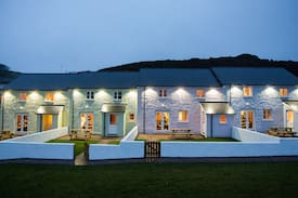 Nolton Cabin | Guillemot Cottage | Pet Friendly on Seafront