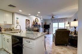 Gatlinburg - Pigeon Forge Apartment | Above Par Condo-2BR Sleeps 4,Views, Indoor Pool