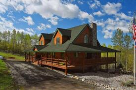 Star Valley Ranch House | Deer Park Ranch - Immaculate, Spacious and Views!