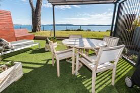 Port Stephens Council House | Absolute Waterfront Delight "Dolphin Shores"