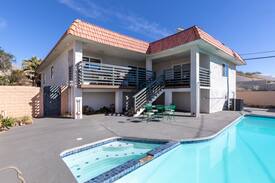 Desert Hot Springs House | The Fun House - Desert Hot Springs