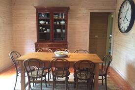 Somers Cabin | Charming Beach cottage in Somers