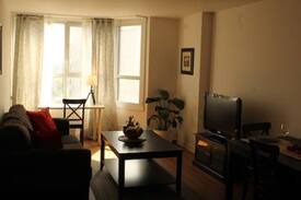 Downtown Montreal Apartment | Sky Fall of Downtown Montreal /Bell Center