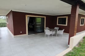Gueima Cabin | Kev & Bia's Cottage, Bilene