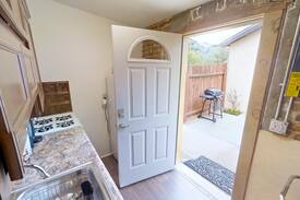 Tyrone House | Cornali Cottages Studio home in Silver City