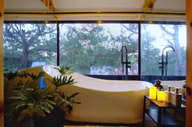 Baguio House | Royal Cottage at Tudor in the Pines