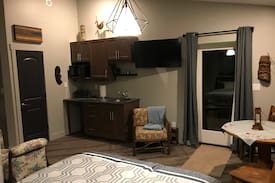 Valemount Bed & Breakfast | Slippery Slopes BnB - Room 3 315 Ash St, Valemount