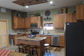 Lake City Cabin | The Rut 'N Strut Lodge South