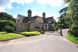 Westerham House | BRASTED LODGE, Westerham, nr Sevenoaks, Kent