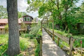 Springfield House | Stunning Treehouse Mansion