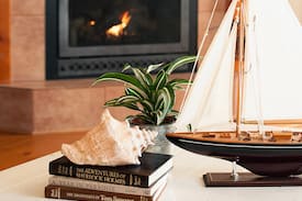 Oak Harbor House | Cozy Harbor Cottage, Whidbey Island