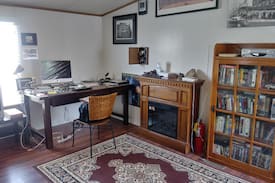 Chinle House | Very nice room in Chinle very convenient location