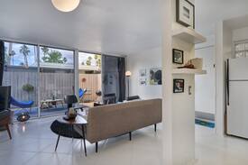 Twin Palms Apartment | Some like it HOT@ Ocotillo Lodge-pets welcome