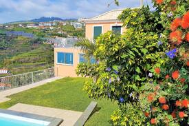 Calheta Cabin | Cliff House