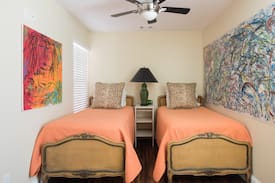 Savannah Cabin | The Cottages at Cohen's Retreat-7
