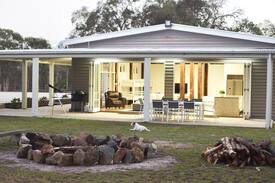 Agnes Water House | Bicentennial Oasis (Pet Friendly, WIFI, Sleeps 8)