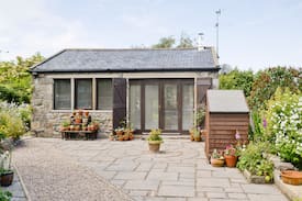 Wigglesworth House | Coachmans Cottage (29892)