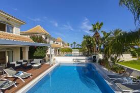 Kapparis Villa | 3 Bedroom Seafront Villa in Kapparis